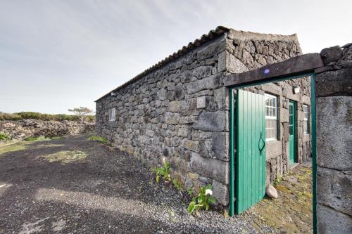 Casa do Alambique in Santa Luzia (Pico Island)