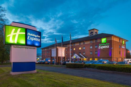 Exterior view, Holiday Inn Express Birmingham Oldbury By IHG in Oldbury