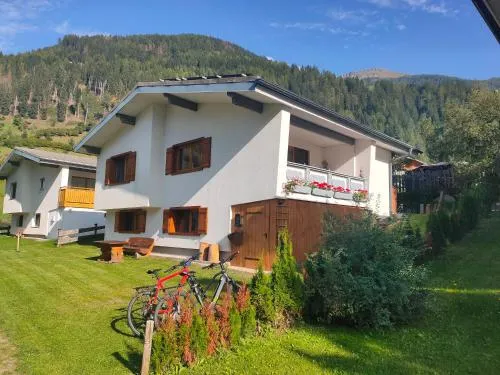 Ferienhaus Ahornli im Mölltal in Großkirchheim, Österreich