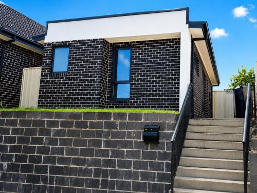 Matildas Urban Escape 6-Min Station & Shops