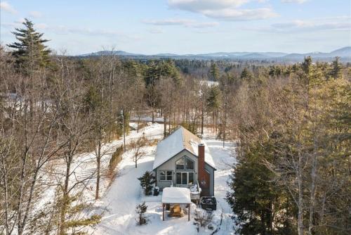 Mountain View Home with Hot Tub in Konveja (NH)