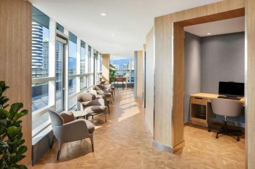 المرافق, Sheraton Vancouver Wall Centre in Vancouver (BC)