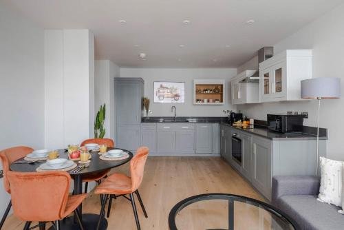2-bed Apartment - Farringdon - Lift - Sleeps 6, London