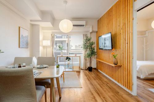 Cozy Japandi 3LDK in Namba for Groups