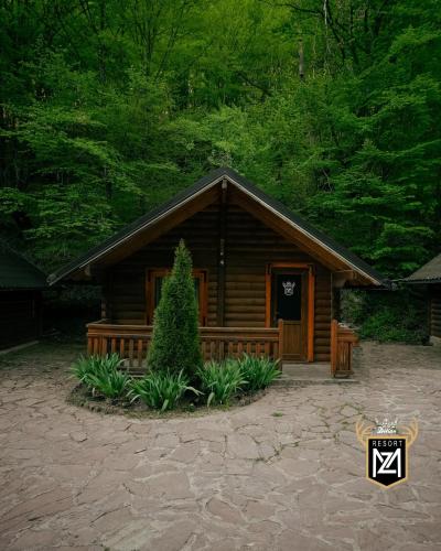 Resort Maja e Zezë (Resort Maja e Zeze) in กินยีลาเน