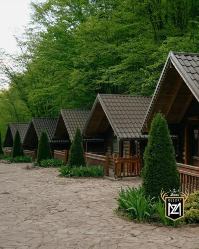 Resort Maja e Zezë (Resort Maja e Zeze) in กินยีลาเน
