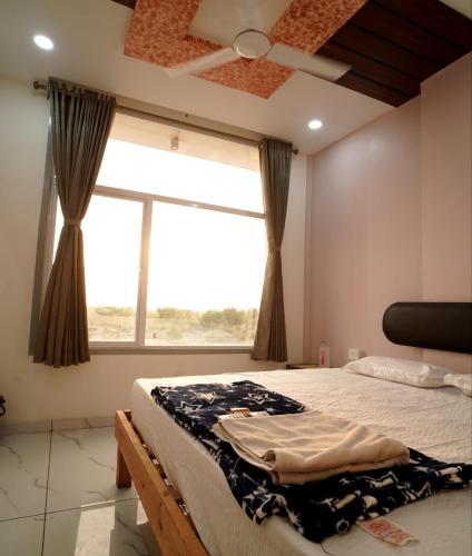 STAY INN ROOMS in Godhra