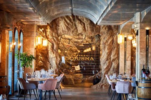Restaurant, Hotel Chateau Cojusna in Vatra