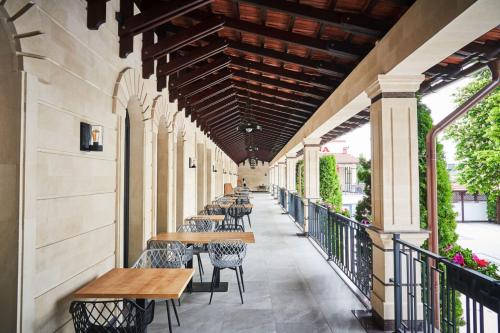 Restaurant, Hotel Chateau Cojusna in Vatra