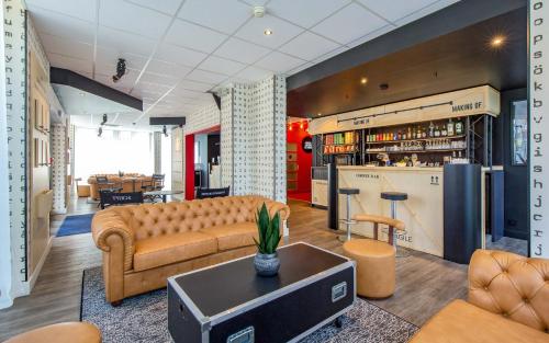 Lobby, Ibis Styles Cannes Le Cannet Hotel in Cannes