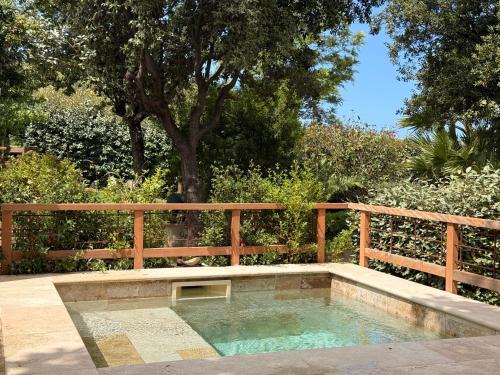 2 bedrooms, 4 beds