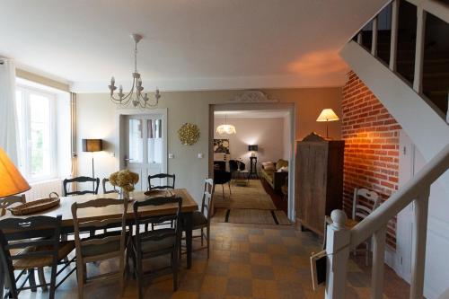 Gîte Vigneron de Charme (Gite Vigneron de Charme) in Saint-Pere (Bourgogne)