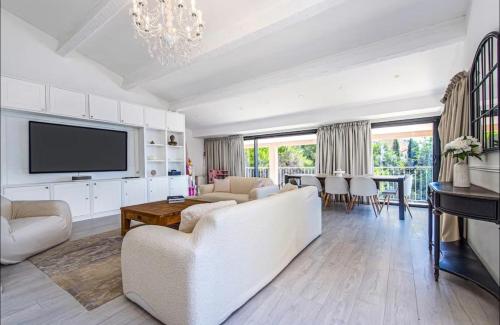 Cozy house with panoramic views and a swimming pool - Location saisonnière - Roquebrune-Cap-Martin