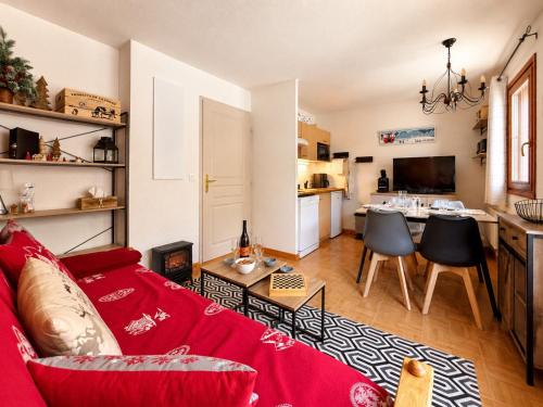 Appartement cosy au pied des pistes avec piscine et animaux admis