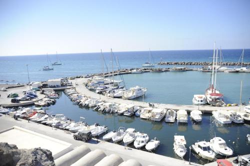 Meroula Restaurant