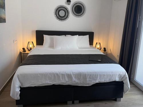 1 queen bed