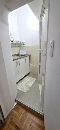 Apartment B with free parking - image 4