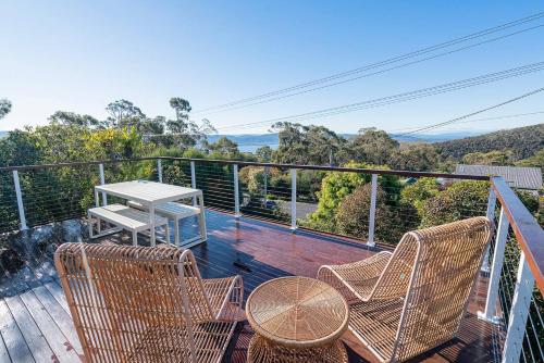 Derwent Outlook - Gateway to Scenic Trails & Beaches — other in 416 Nelson Road, Sandy Bay Australia, 7007