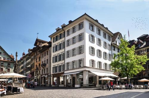ODA Suites - self check-in apartments, old town