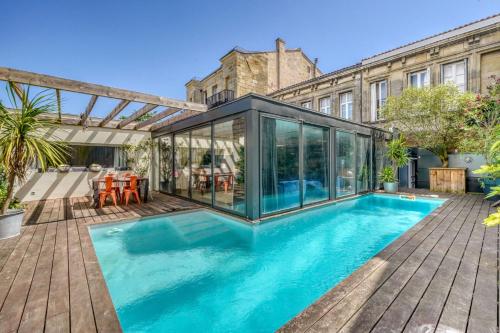 Grand appartement avec piscine privée, climatisation et 1 parking Bordeaux