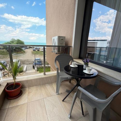 Kraymorie Sea Front 6 Apartment in Kraymorie