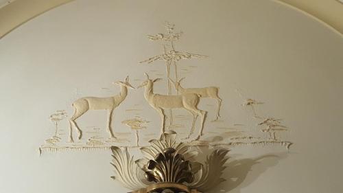 Royal Suite - image 5