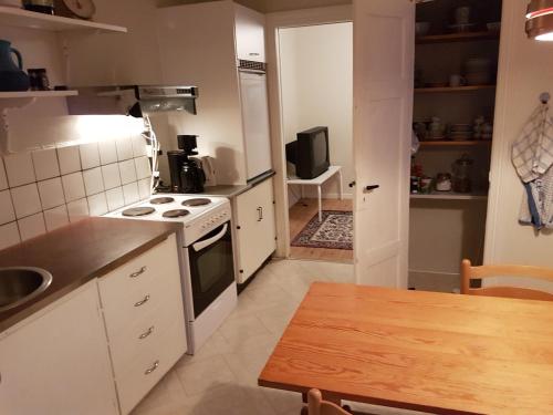 מטבח, Budget Guesthouse Borgustova in Norðoyar
