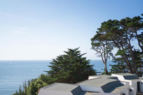 Domaine des Grands Sables Ile Groix - Handwritten Collection 3
