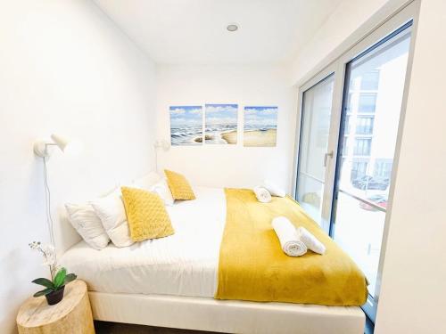 Urban Stay 1BR w free parking in Howald