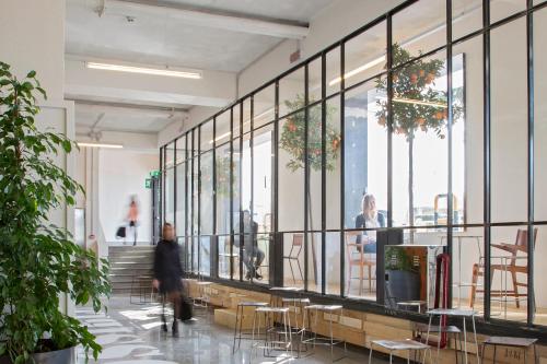 Bed & Boarding - image 2