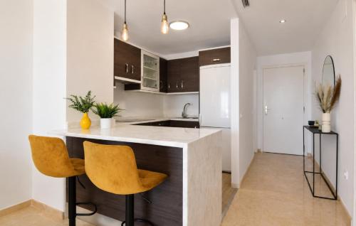 Elevated Hillside Apartment Close To Duquesa Marina - image 5