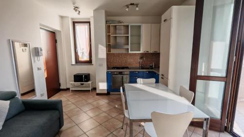 virtuve, JENNAH House in Bussero