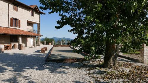 Luxury villa with infinity pool & vineyard views in Kastino