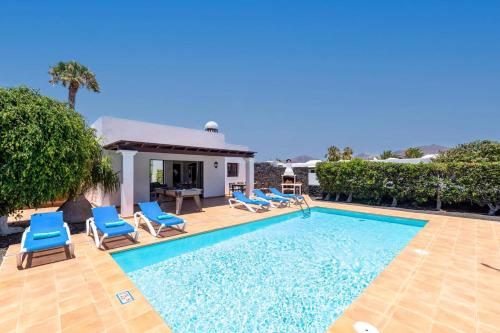 Villa Papagayo by Villa Plus