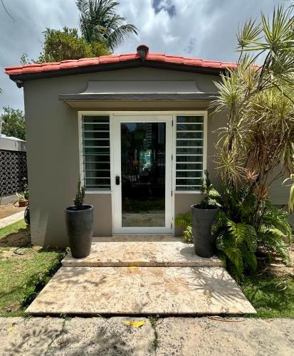 Isla Verde By The Beach Guest House - San Juan