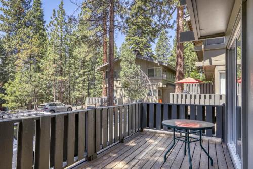 Cozy Incline Village Escape