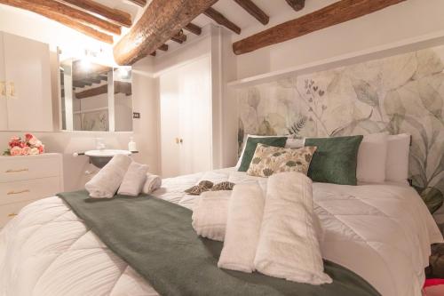 Le Petit Bijou Danzetta downtown luxury mini loft