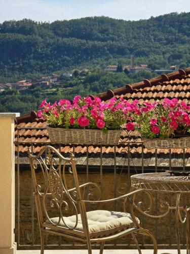 Restorāns, Borgo del Canto - Traditional Country Retreat - 30 Min from the Sea! in Borghetto dʼArroscia