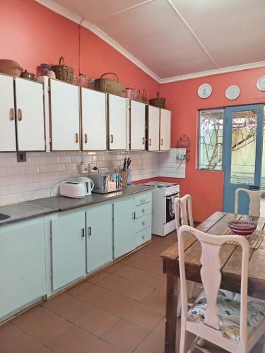 Olive Cottage in Крадок