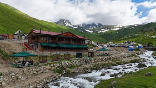 Apkārtne, Demirkapı Otel in Demirkapı