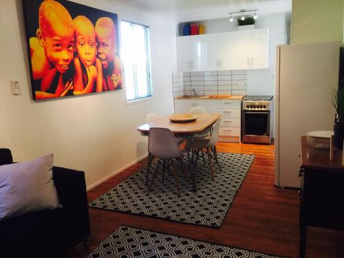 virtuve, Cottage on Cork - Muddy Cottage in Vintona (QLD)