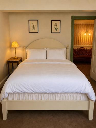 1 queen bed