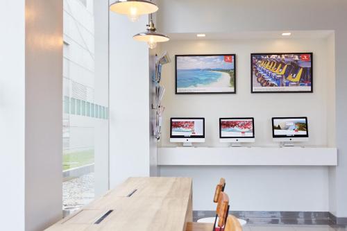 ล็อบบี้, เรด แพลนเนต มะนิลา อาเซียนา ซิตี้ (Red Planet Manila Aseana City) in มะนิลาเบย์