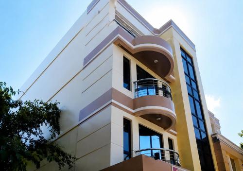 HilFrans Lodge - Ilocos Sur