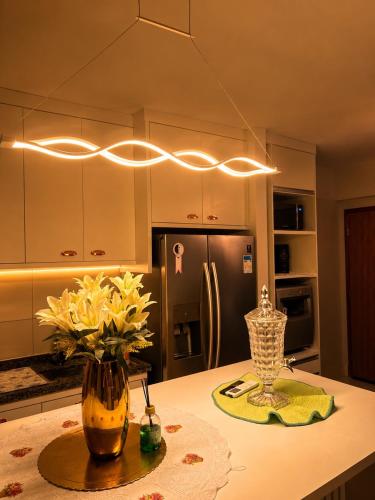 Apt Luxo com acesso DiRoma Park e Splash, Roupa de Cama e Pet Friendly (diRoma Luxo Oficial Apt mais diRoma Acqua Park e Splash, Roupa de Cama e Toalhas Aceitamos Pet, Parc) in Caldas Novas