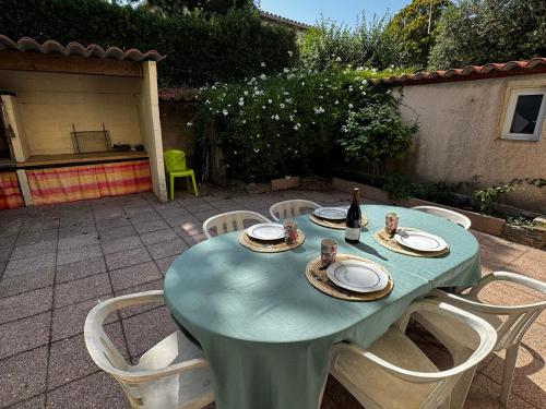 Maison 6 personnes à 150m de la plage avec terrasse - FR-1-732-107
