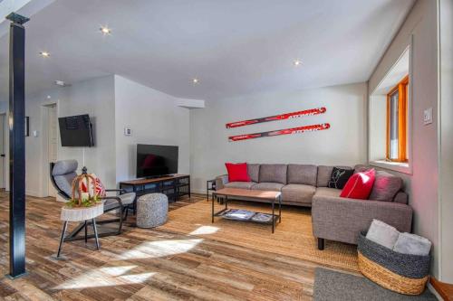 Chalet familial, idealement situe, billard-table-babyfoot-arcade in Saint-Faustin-Lac-Carré (QC)