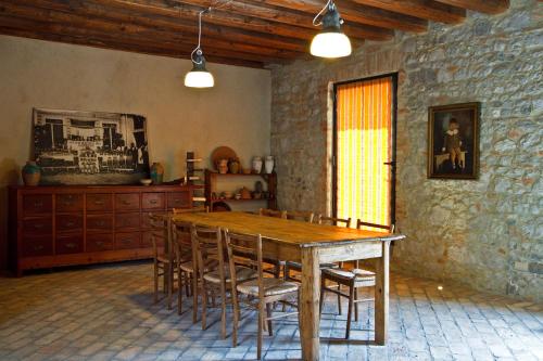 Borgo Palazzo Steffaneo in San Vito Al Torre