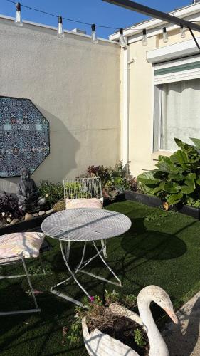 Facilities, Tranquil Holiday Retreat in Saint Albans in St Albans