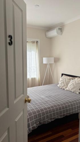 Cozy Studio Retreat in Saint Albans with Private Entrance in St Albans